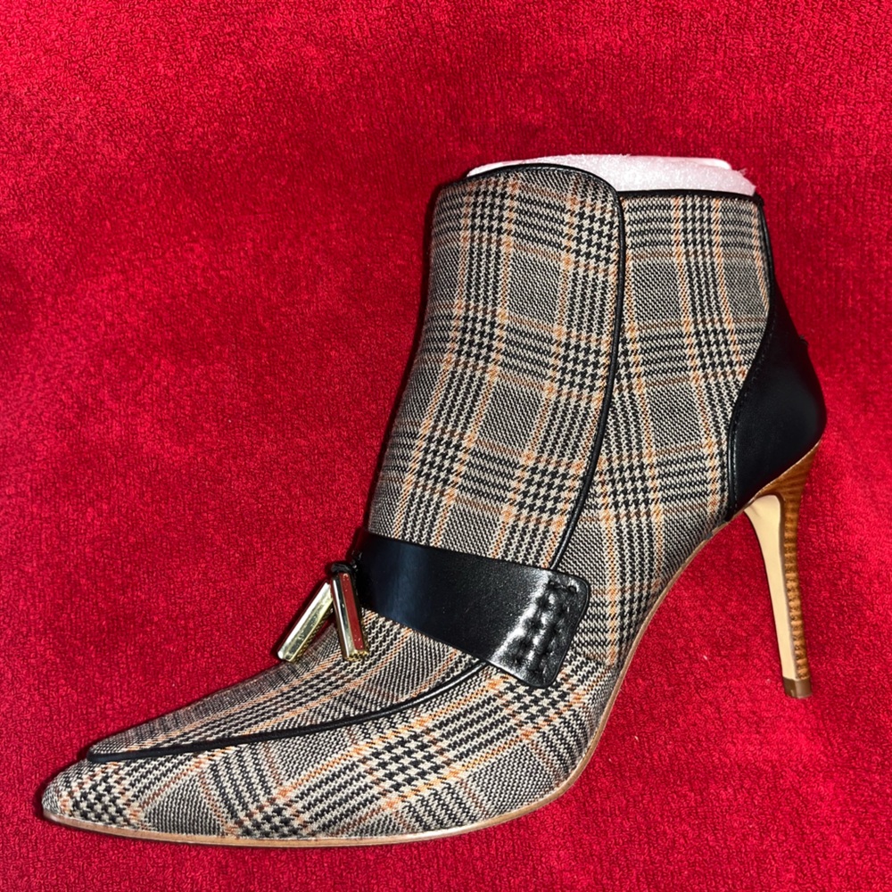 Vintage Louise et Cie canvas booties